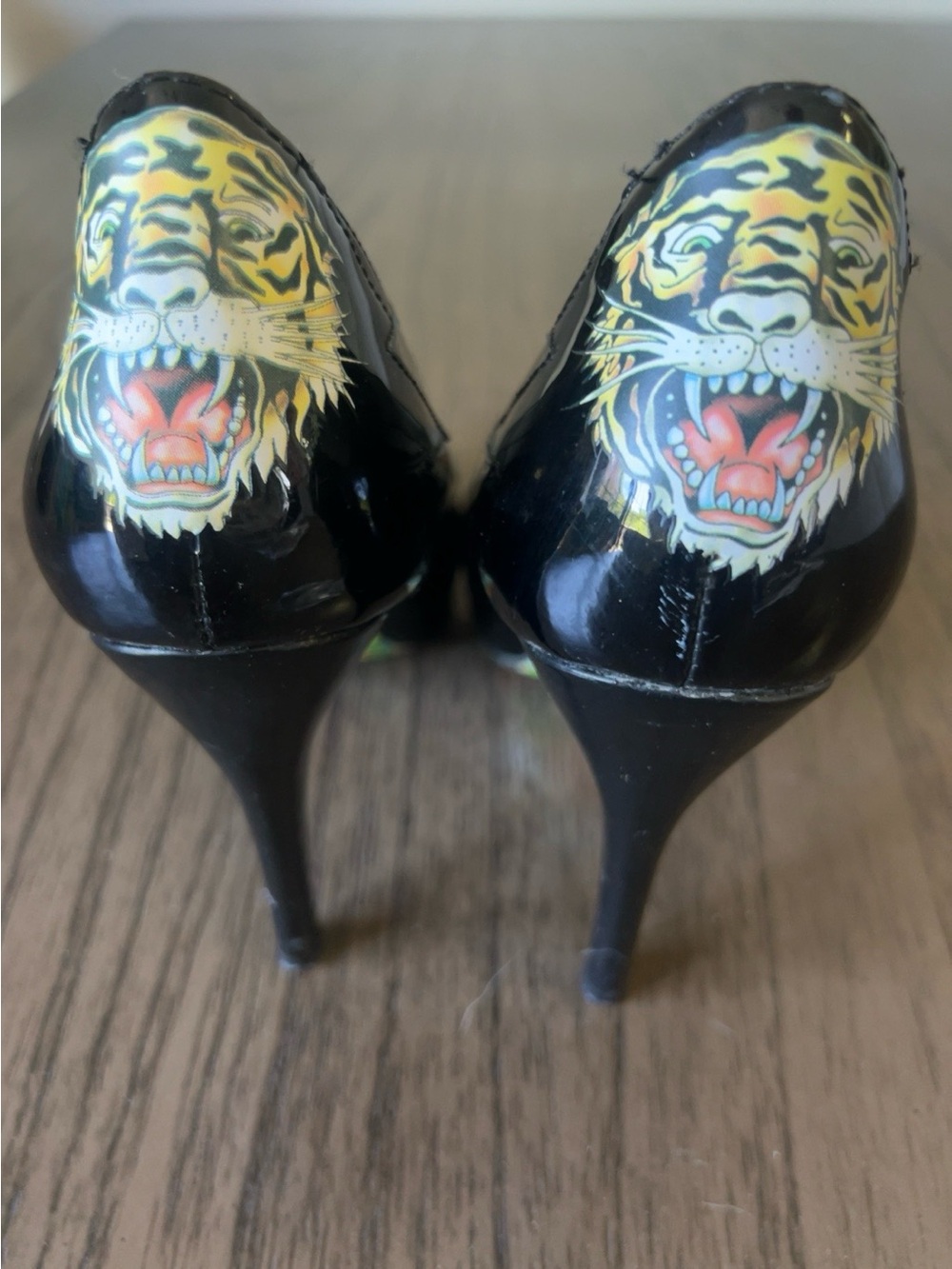 Ed Hardy Christian Audigier Tiger Tattoo Peep Toe Stiletto Heels Black Patent 10